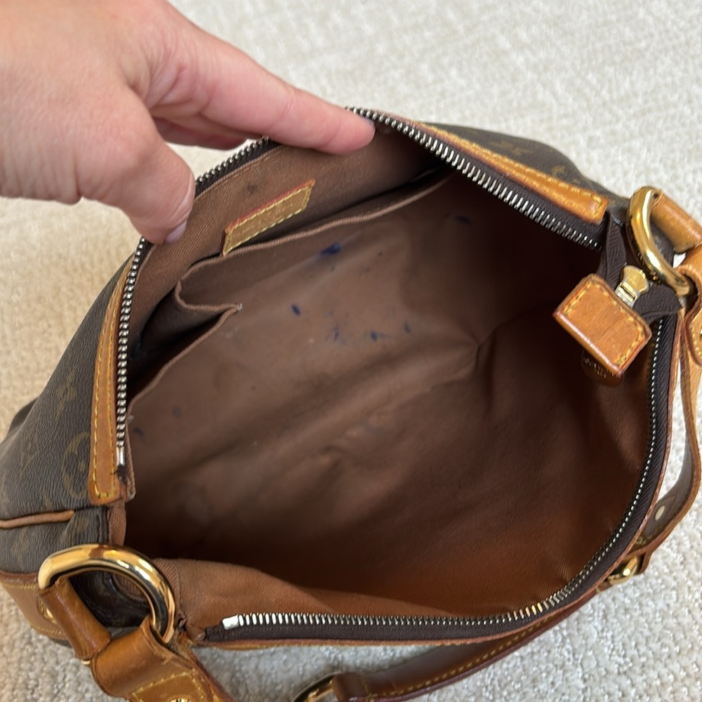LOUIS VUITTON Tulum PM Shoulder Bag with box - Picture 13 of 15